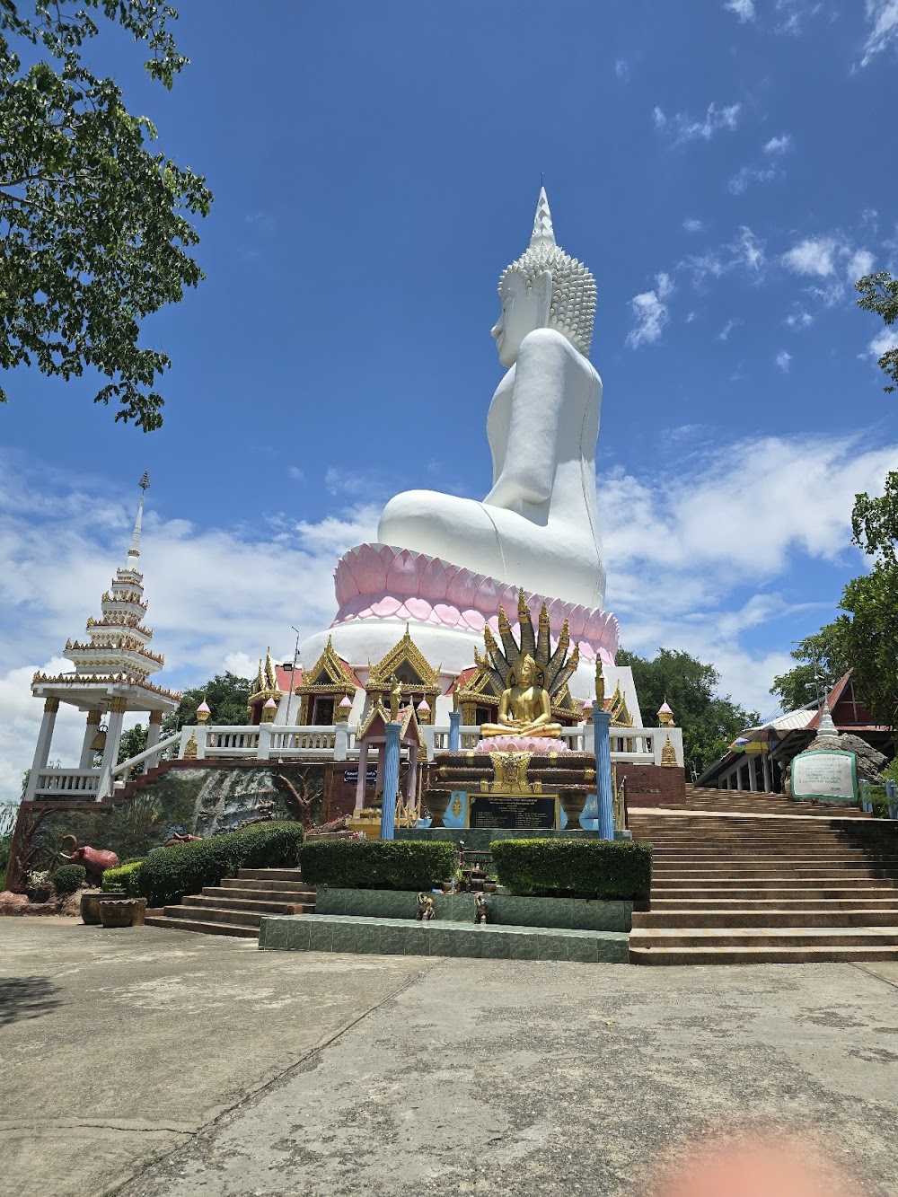 Wat Phra Bat Pan Kham