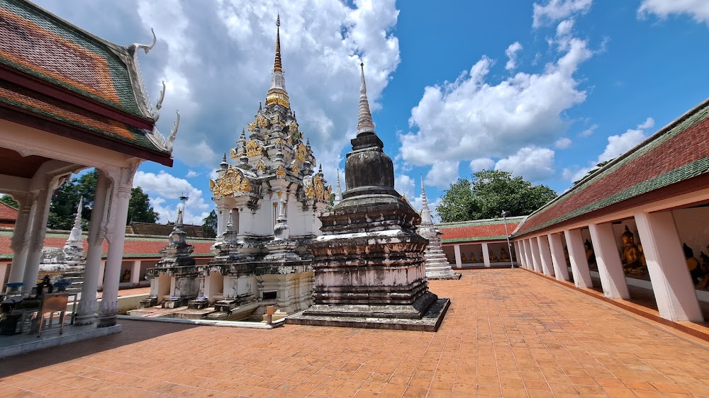 Wat Phra Borommathat Worawihan