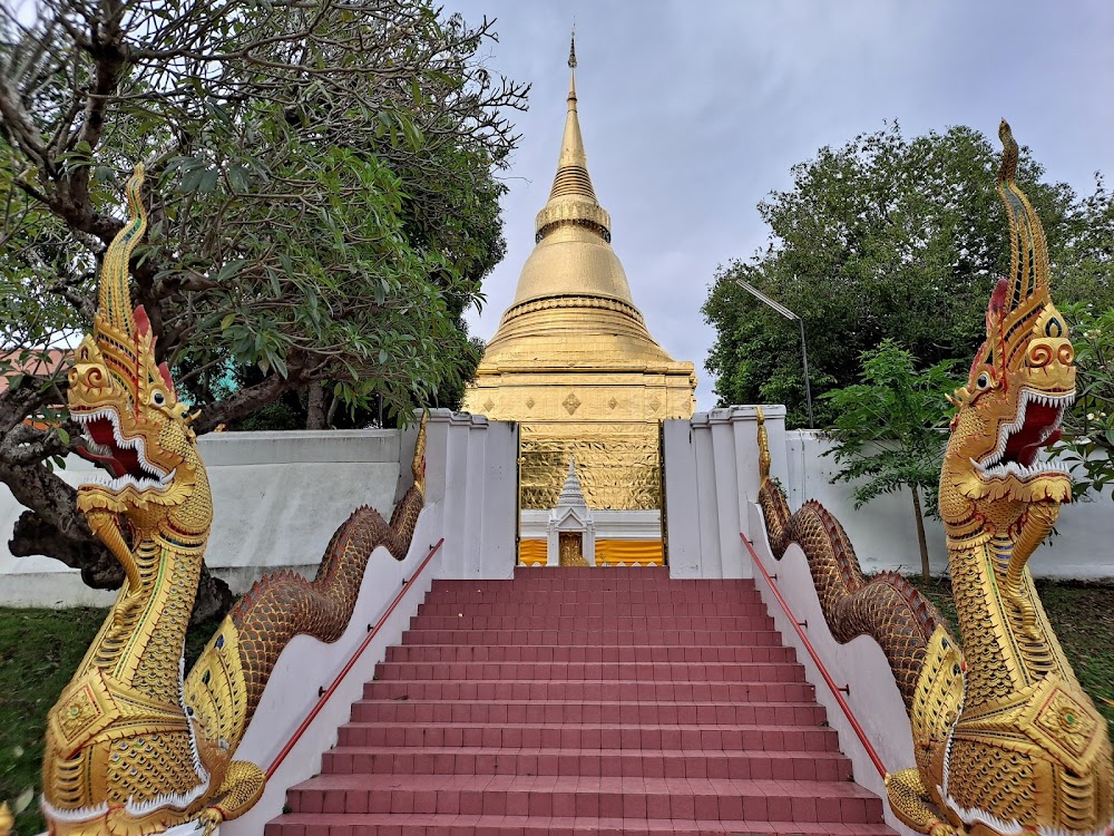Wat Phra Kaeo Don Tao