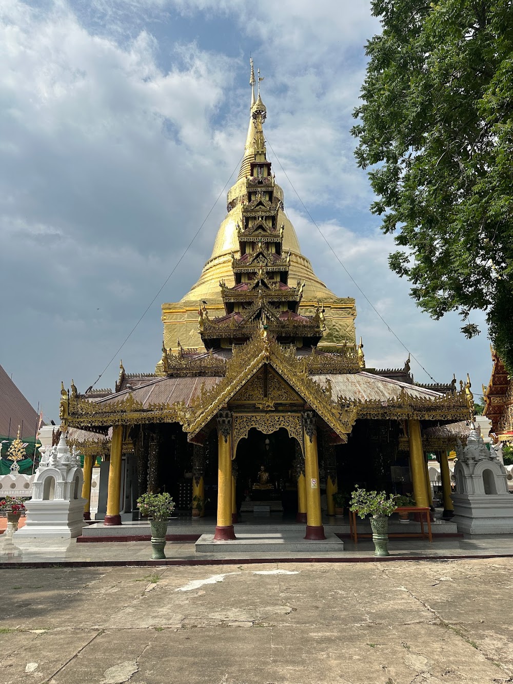 Wat Phra Kaeo Don Tao