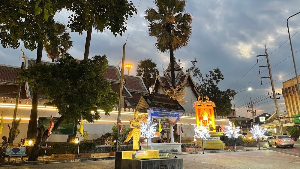 Wat Phra That Chomthong