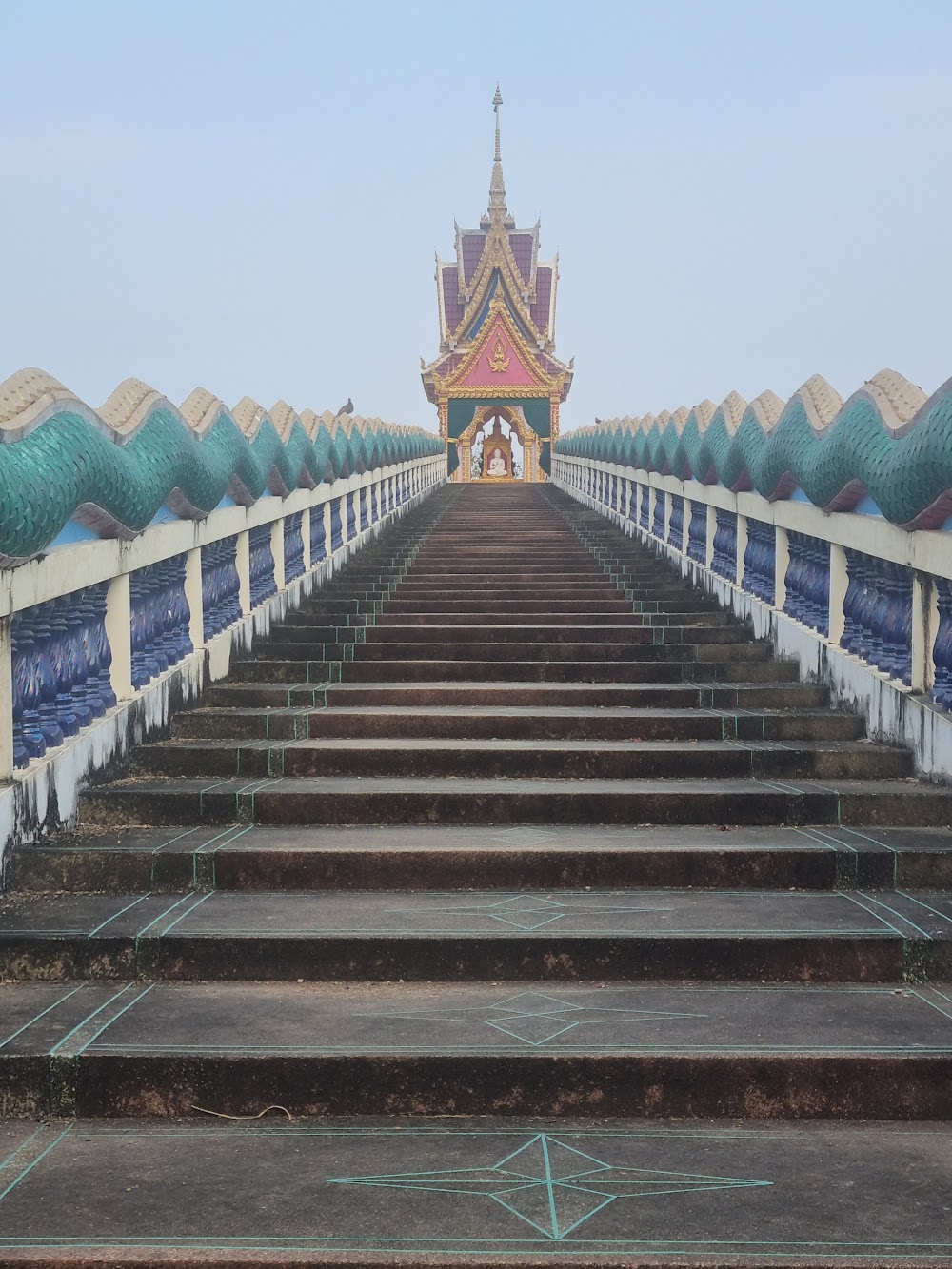 Wat Phra That Rueang Rong