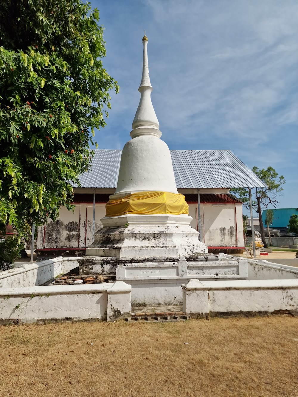 Wat Phrachao Nang Din