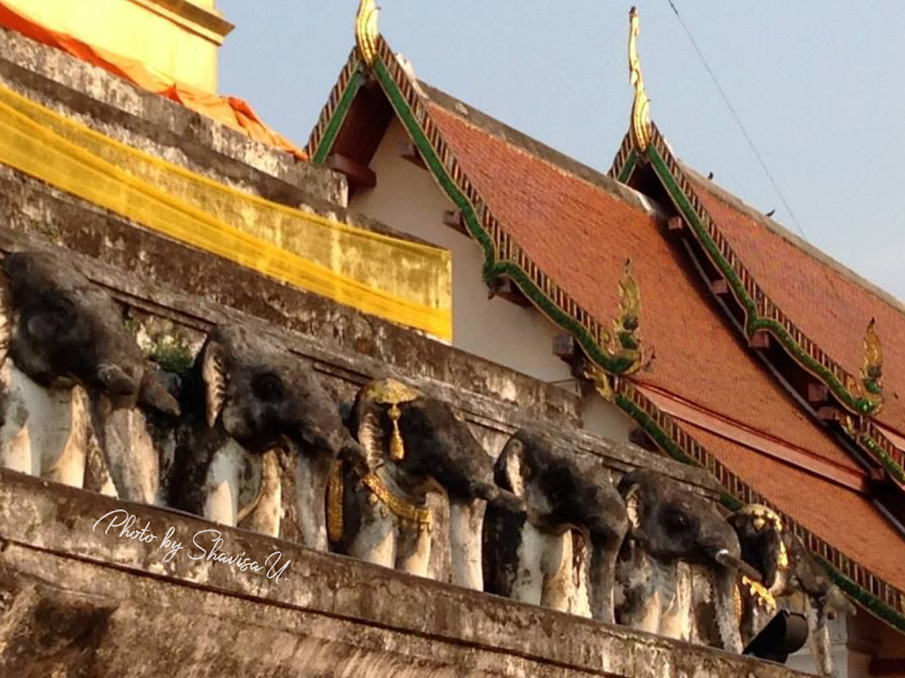 Wat Phrathat Chang Kham Worawihan