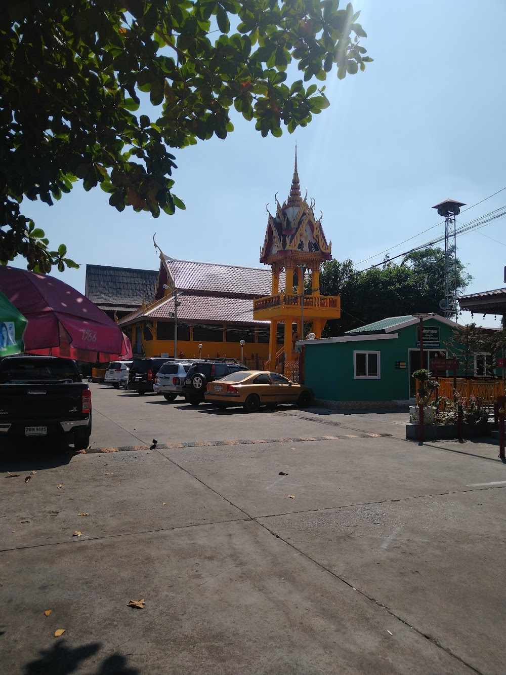 Wat Phraya Tham