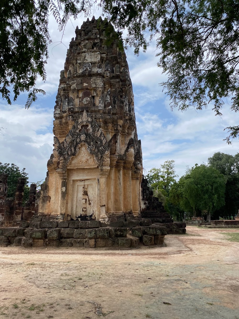 Wat Phuttanimit Phra Saiyat