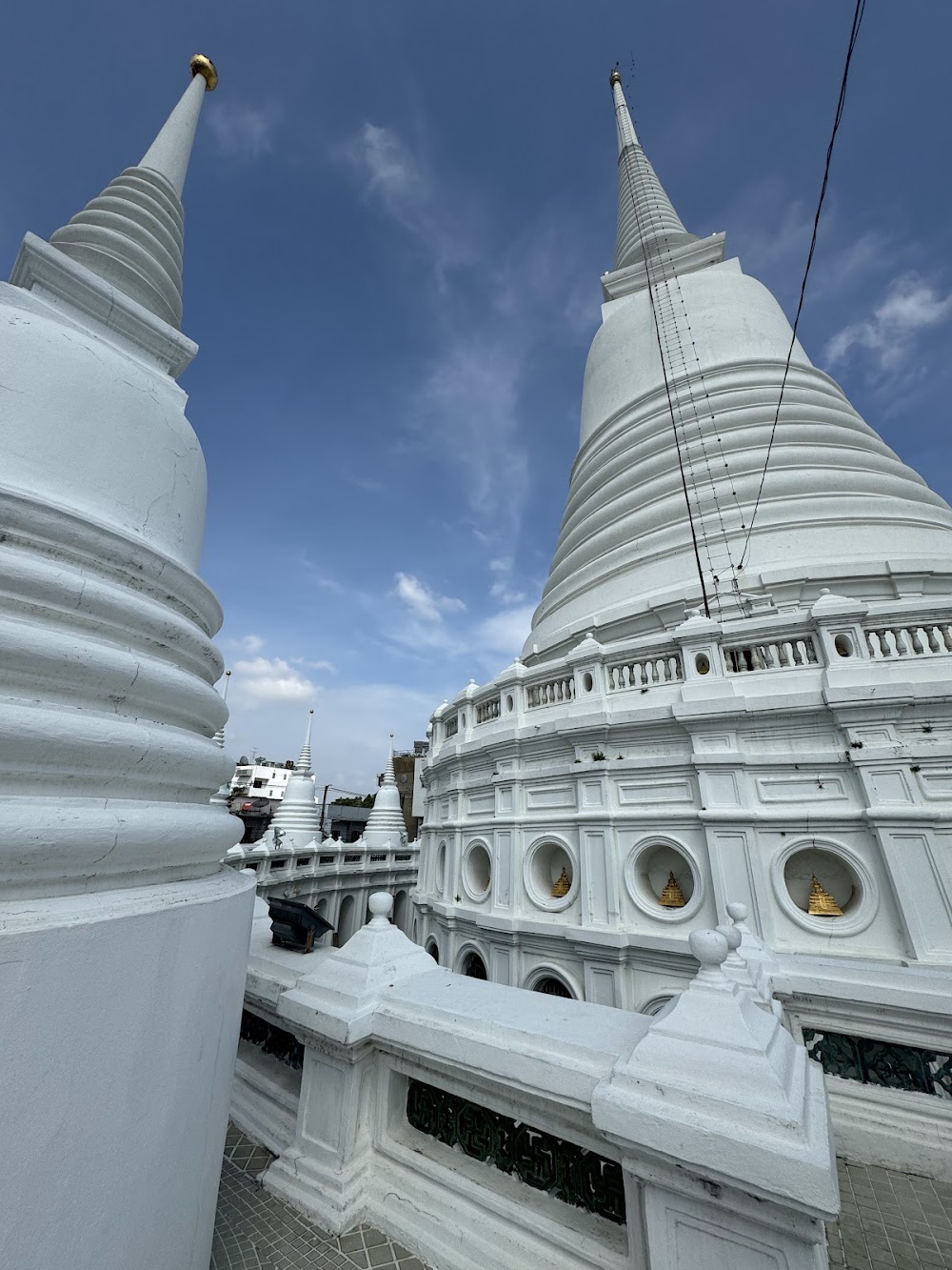Wat Prayurawongsawat Worawihan