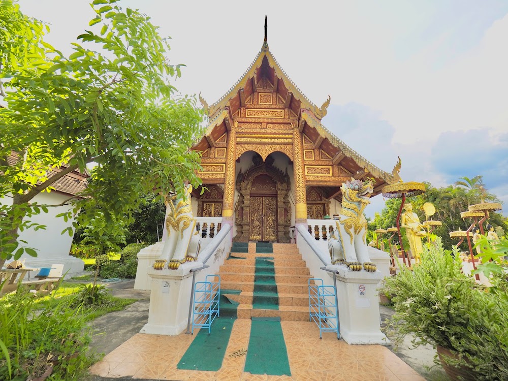 Wat Puak Hong Temple