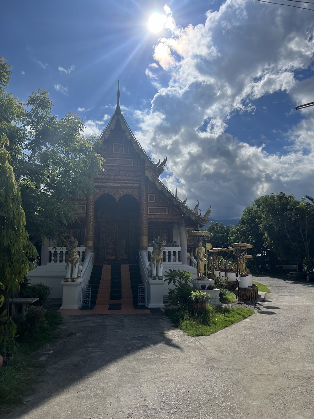 Wat Puak Hong Temple