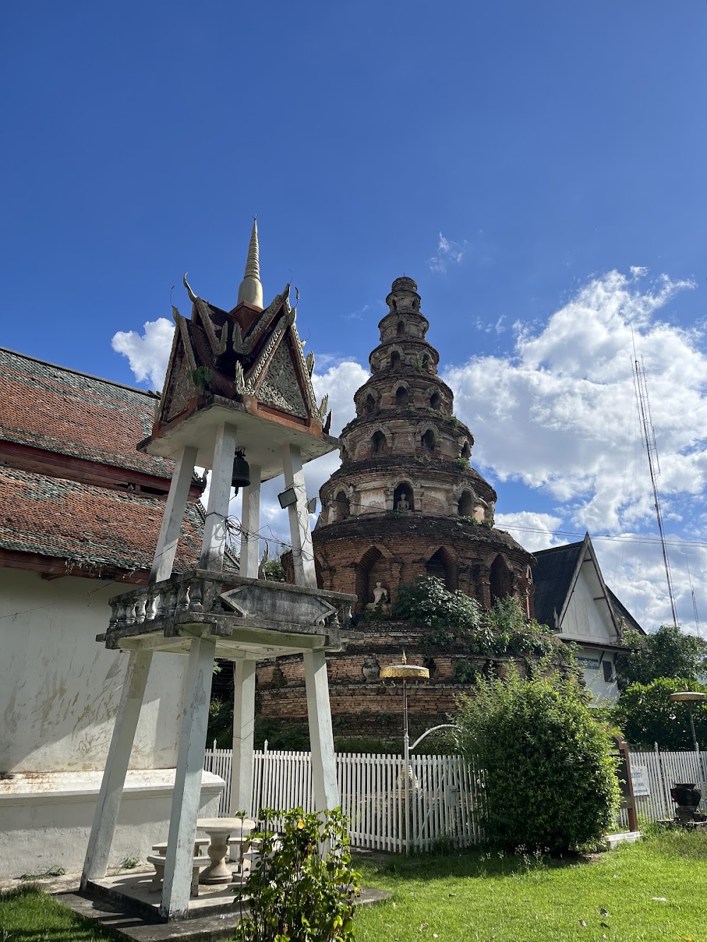 Wat Puak Hong Temple