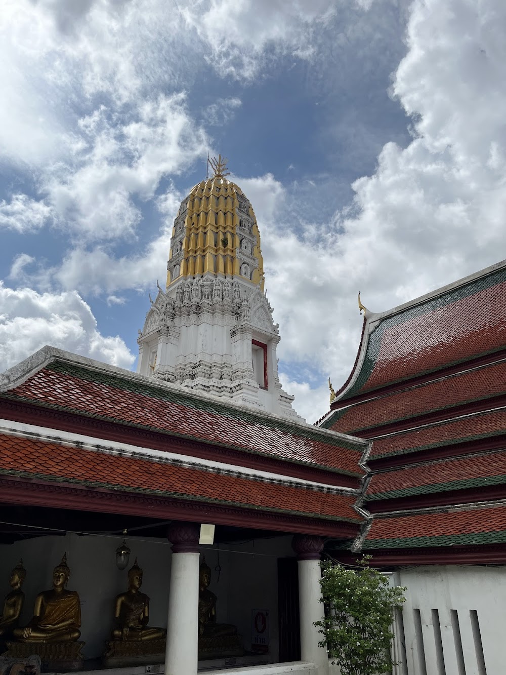 Wat Ratcha Burada Temple