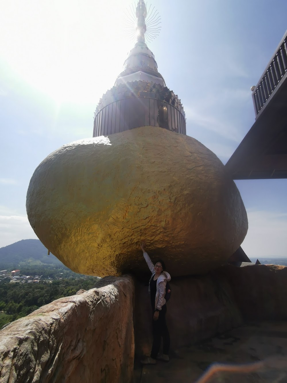 Wat Somdet Phu Ruea Ming Mueang
