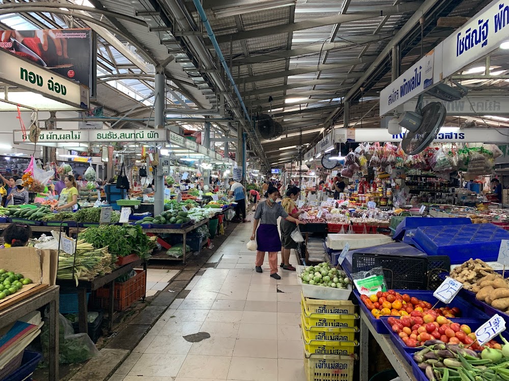 Ying Charoen Market