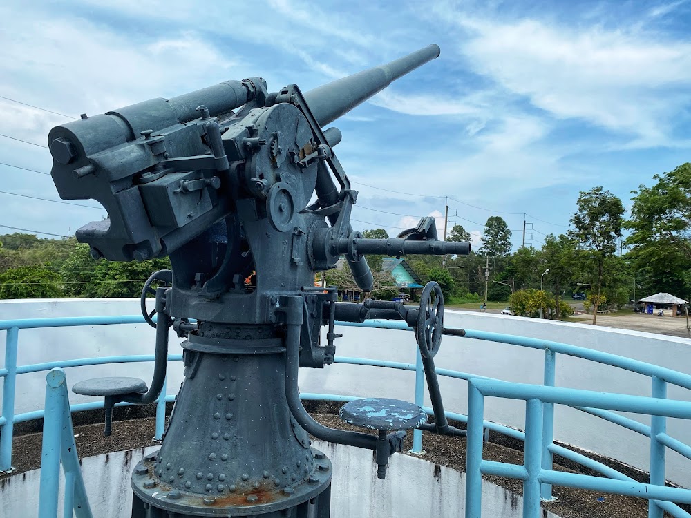 Yuttanavi Memorial Monument at Ko Chang