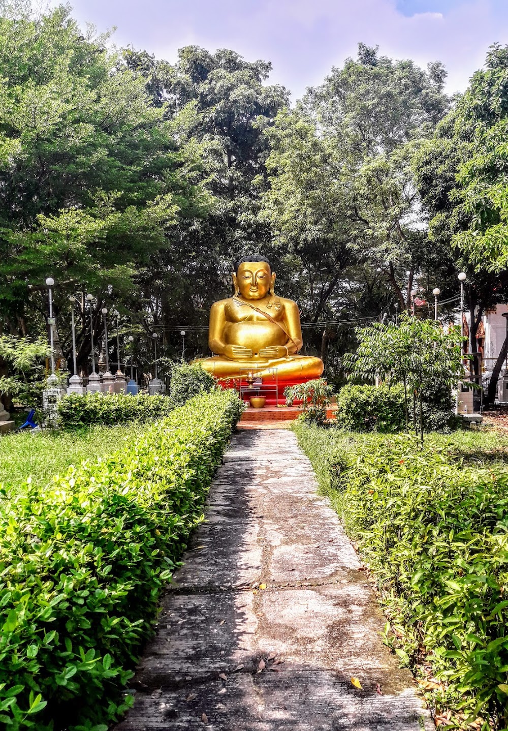 Bang Nam Pueng Nok Temple