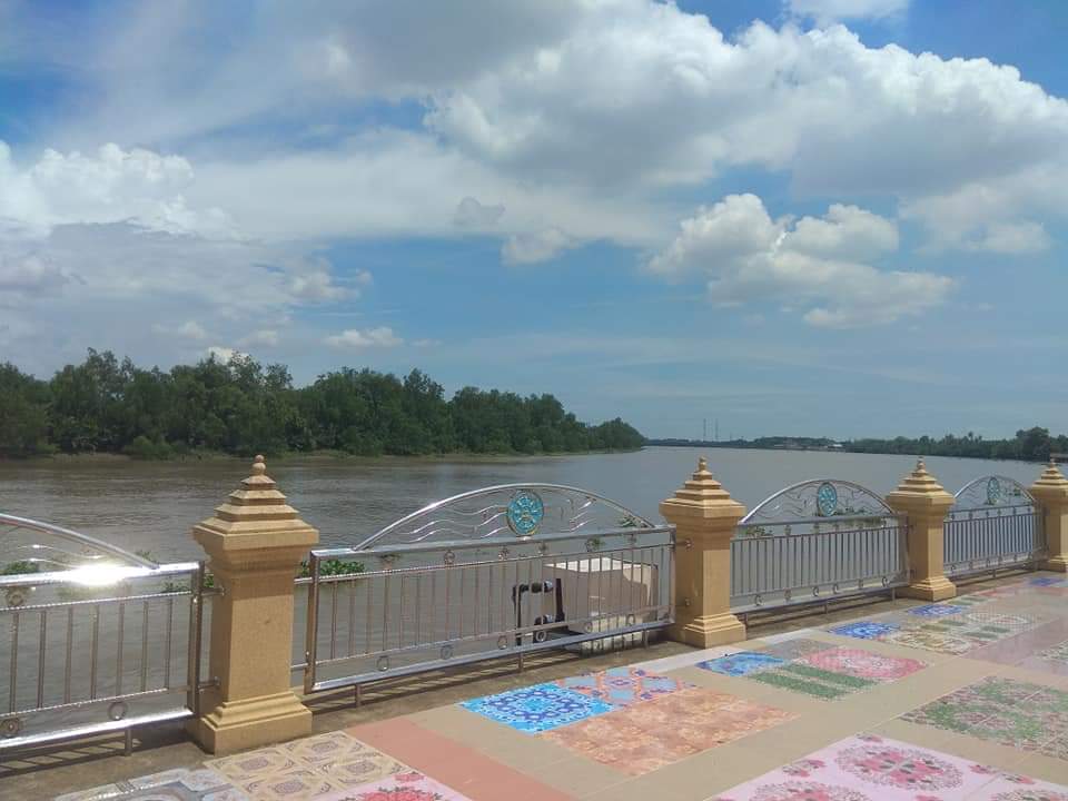 Bang Pakong River