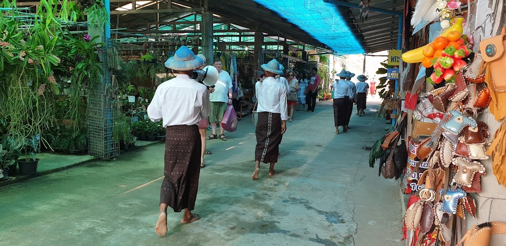 Dan Singkhon Market