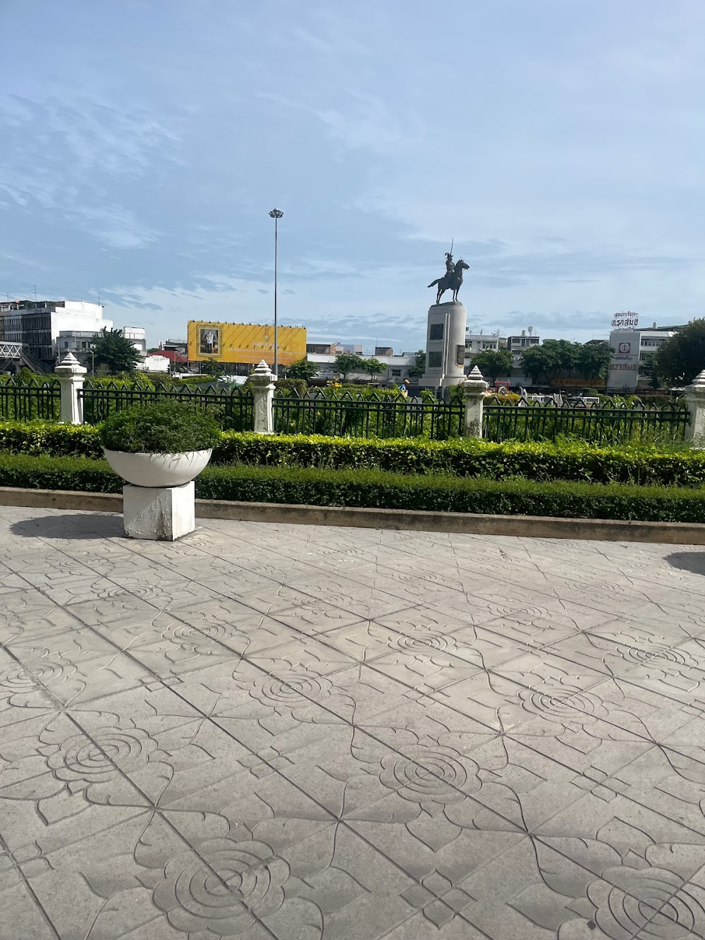 King Taksin the Great Monument
