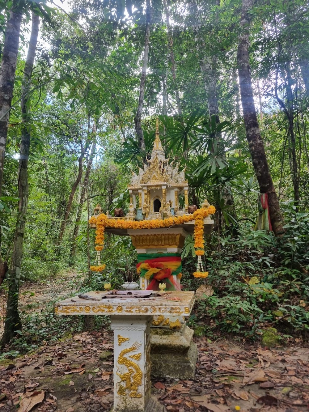 Klong Jao Waterfall