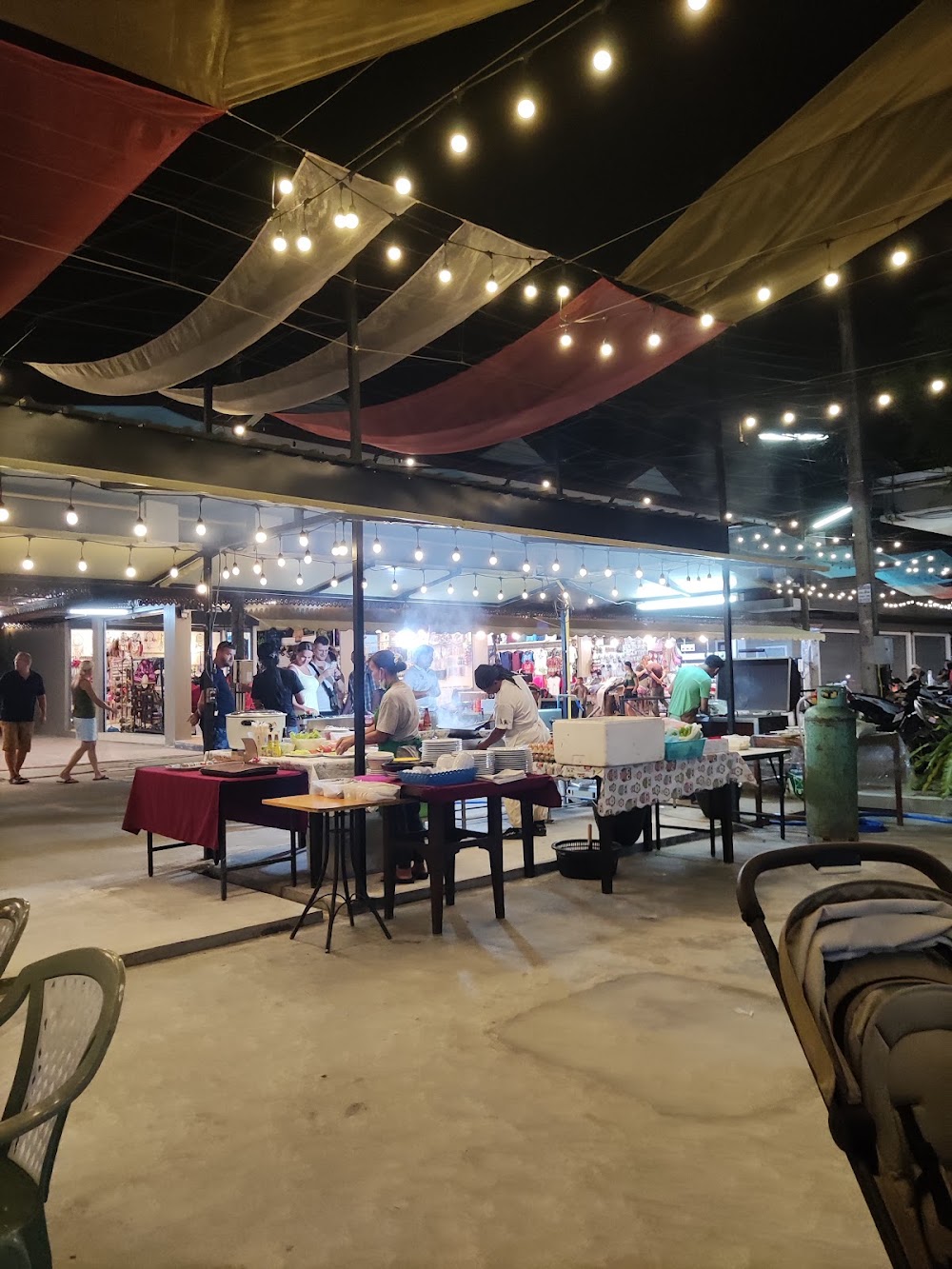 Lamai Night Plaza