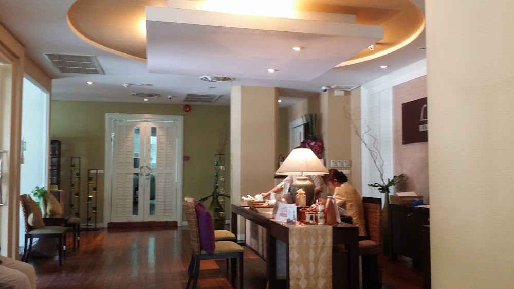 Let’s Relax Spa Phromphong