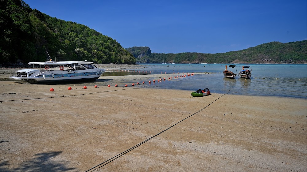 Loh Da Lum Bay