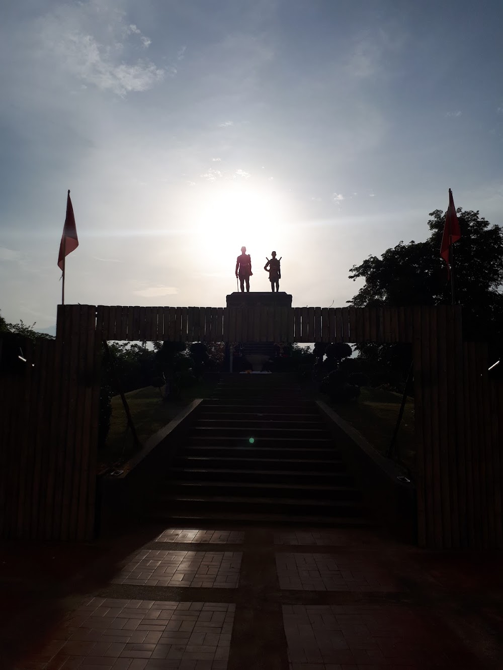 Nai Dok Nai Thongkaeo Monument