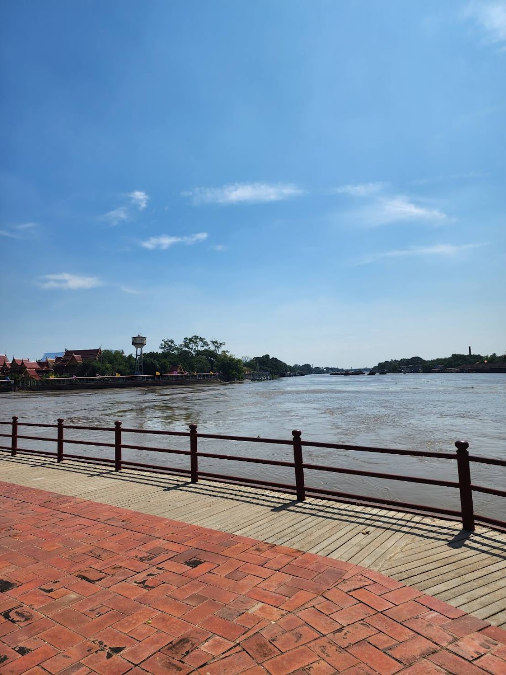 Pom Phet (Phet Fortress)