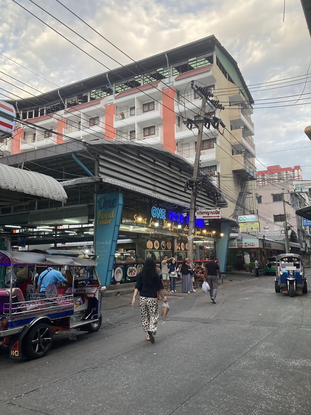 Pratunam Market