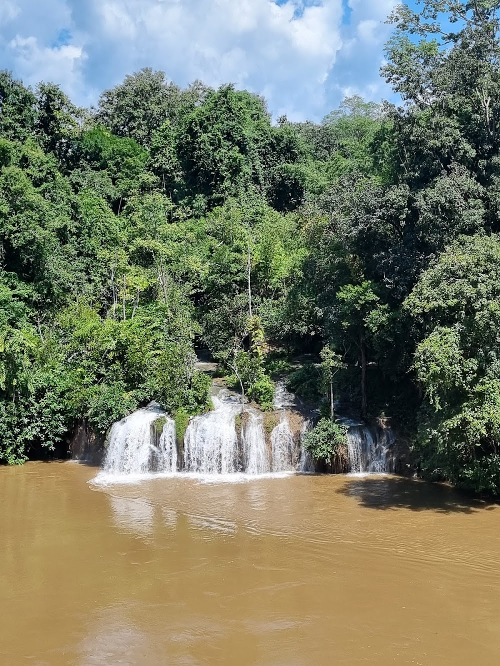 Sai Yok Yai Waterfall