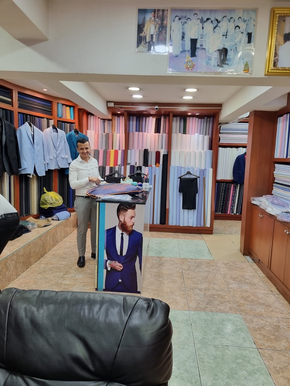 The Best Tailor – Ladies and Gents Custom Tailors