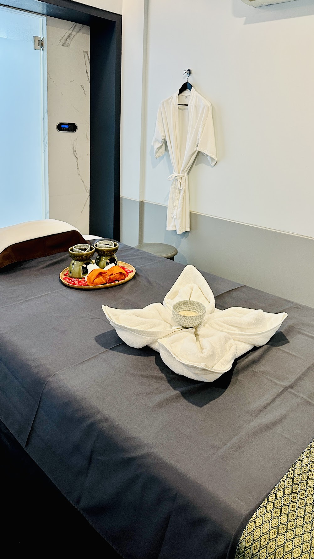 Treasure Spa Thonglor