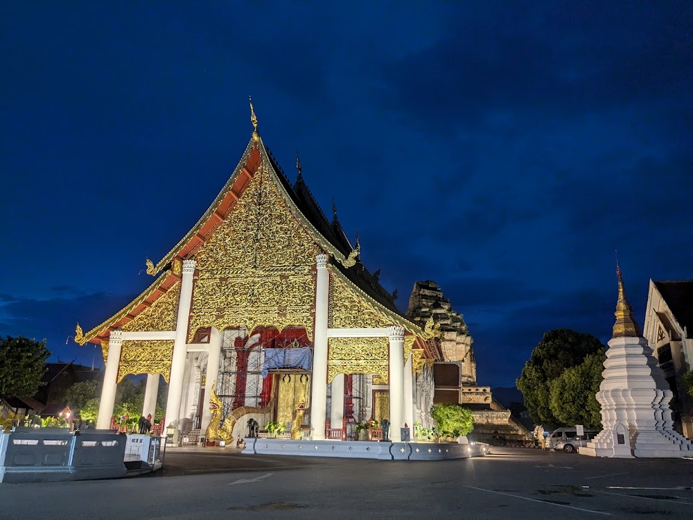 Wat Chedi Jet Taew