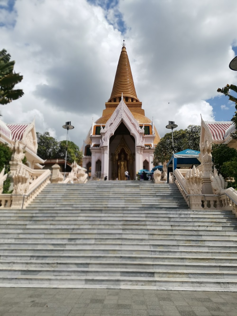 Wat Klang Bang Kaew