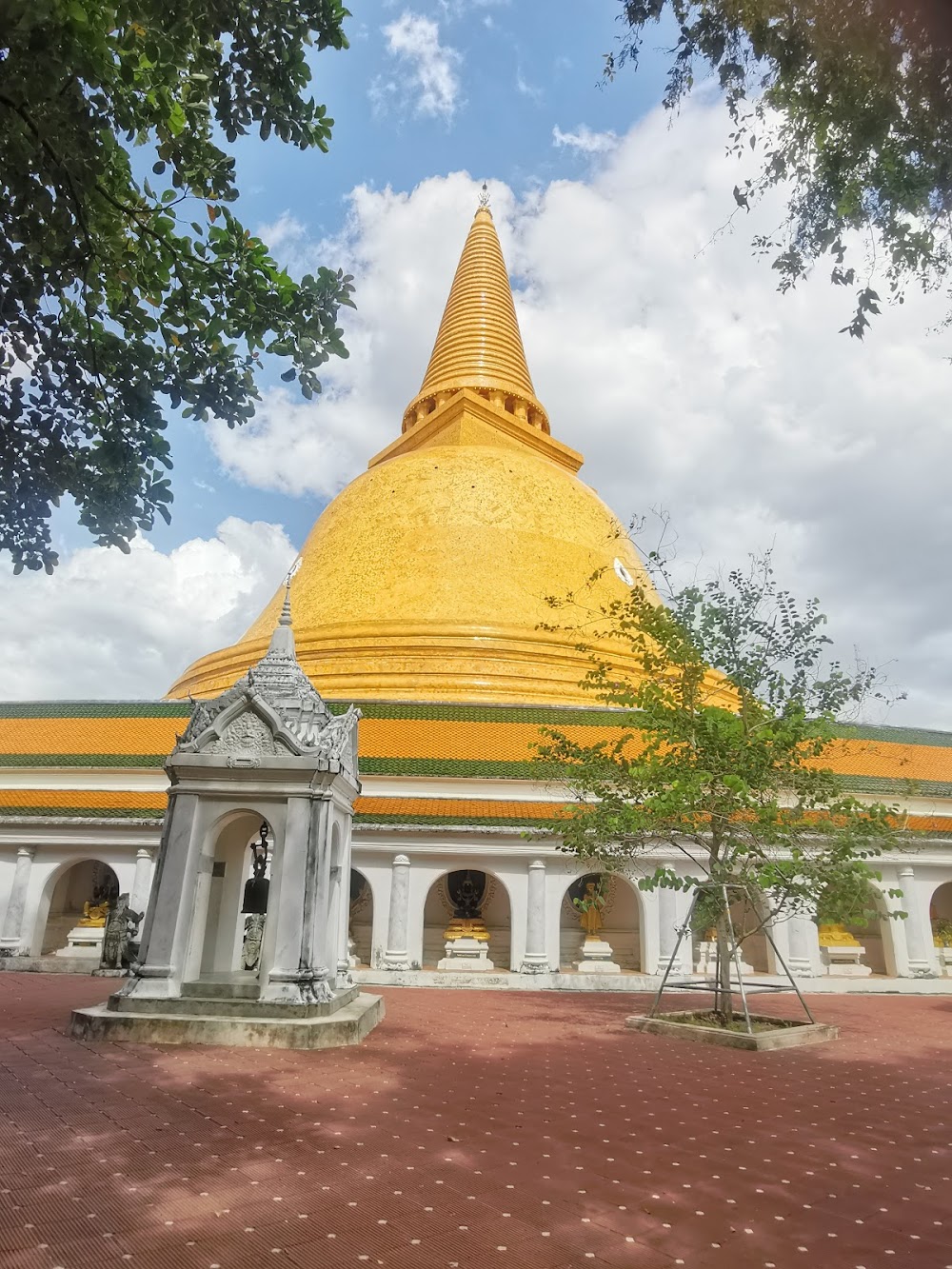 Wat Klang Bang Kaew