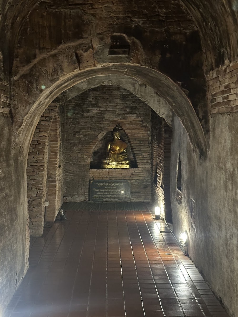 Wat Nam Mong