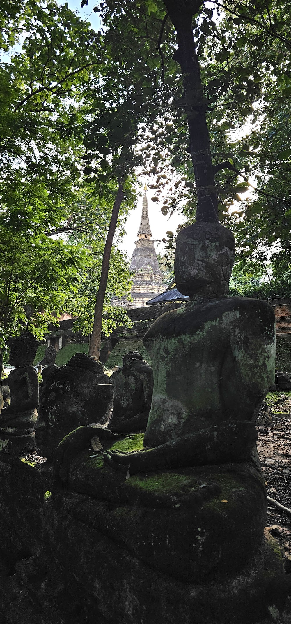 Wat Nam Mong