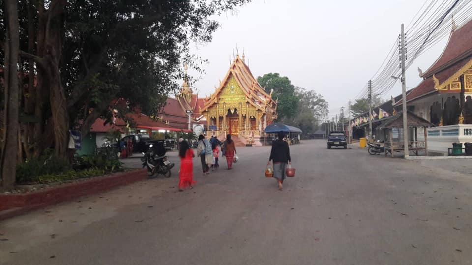 Wat Phra Bat Huai Tom