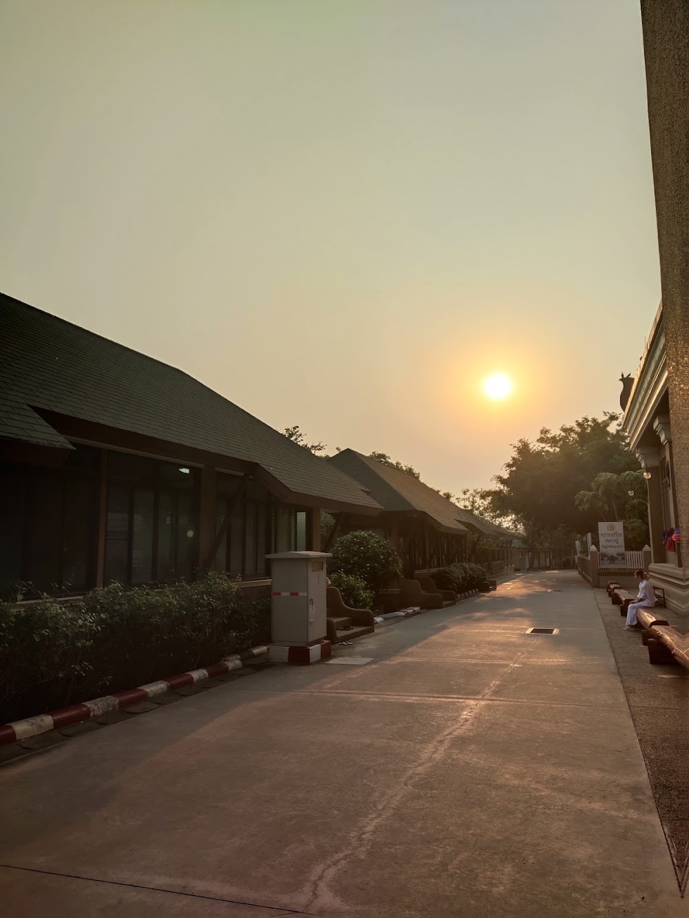 Wat Phra That Chom Thong
