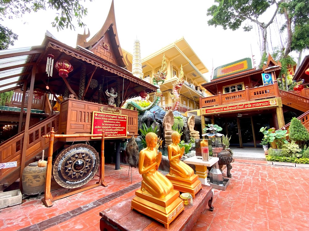 Wat Samphanthawong Saram Worawihan (Wat Ko)