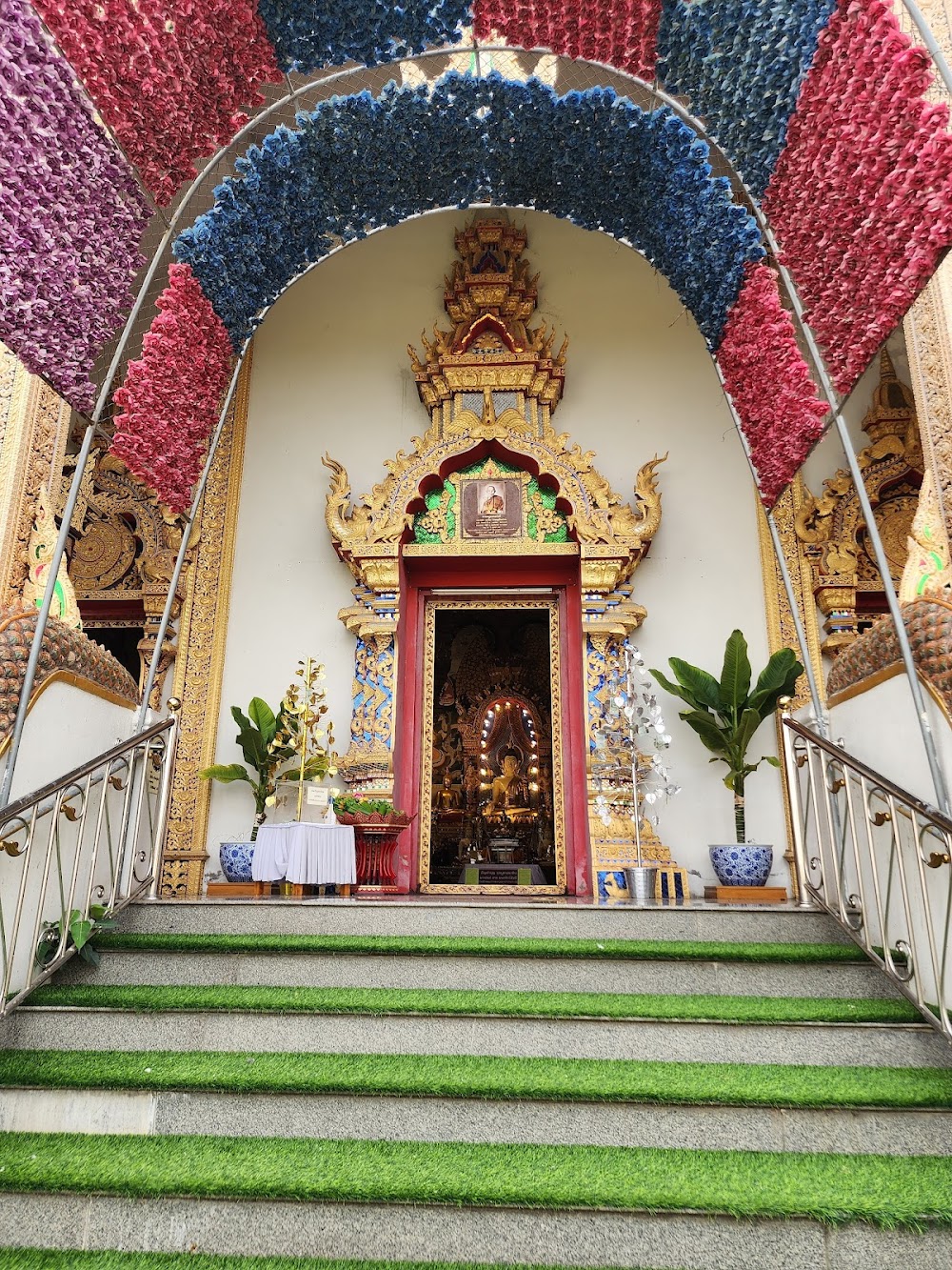 Wat Srimongkol Nua