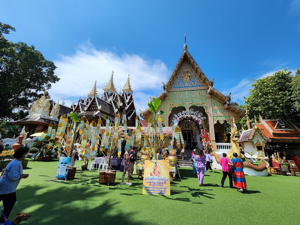 Wat Srimongkol Nua