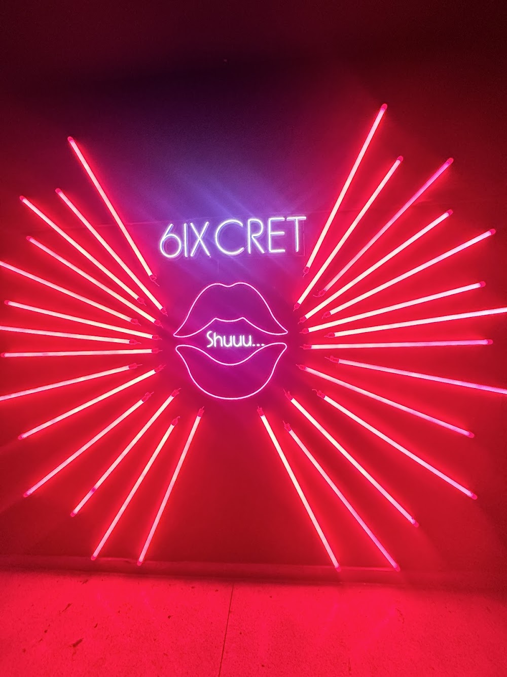 6ixcret Show