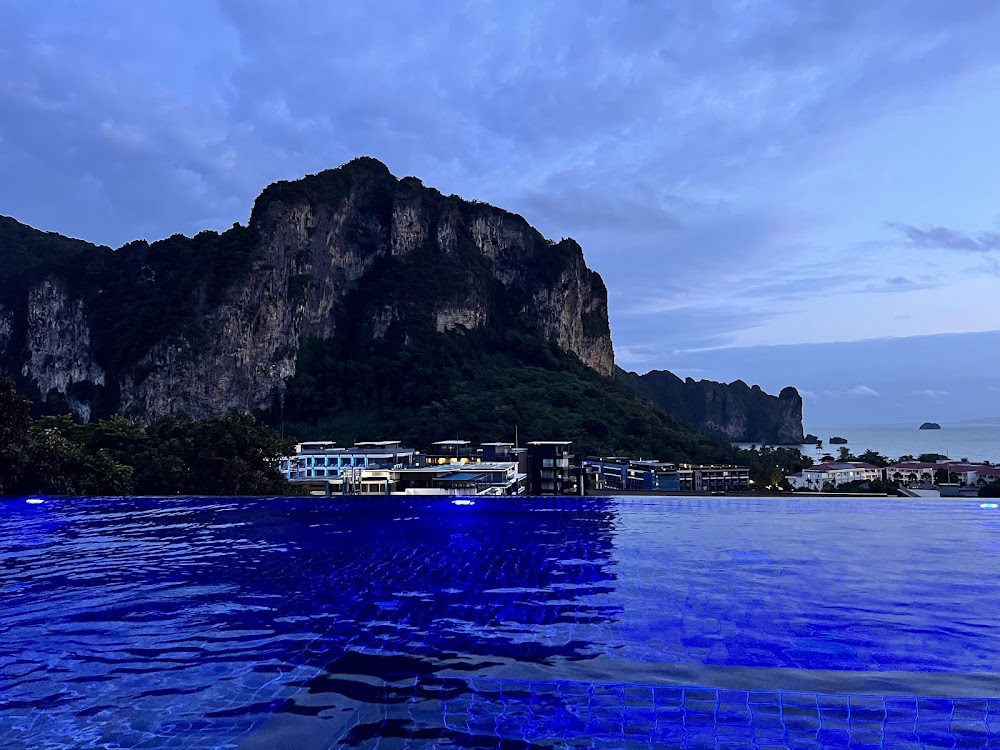AoNang Cliff Beach Resort Fitness Club