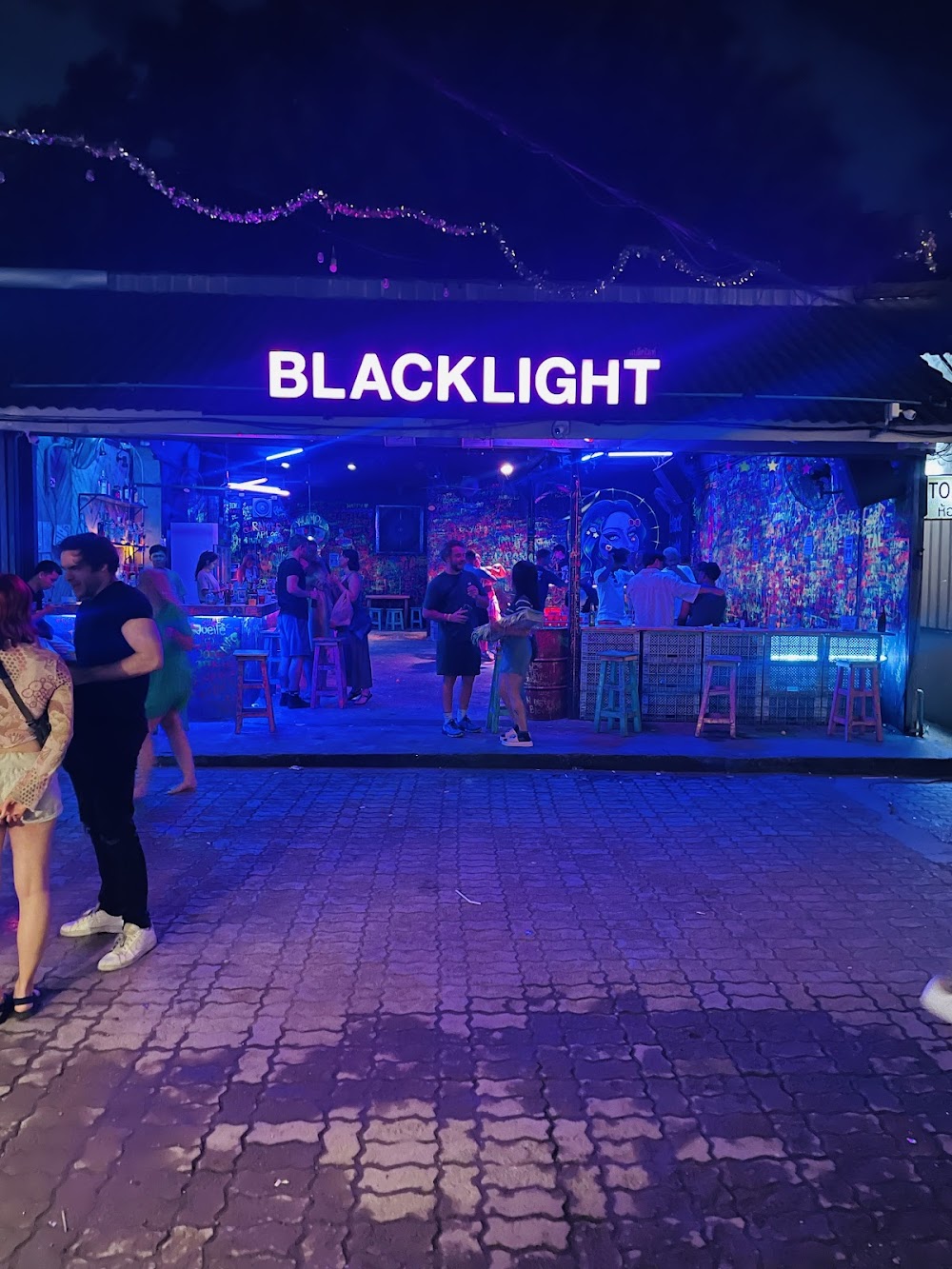 Blacklight Cnx