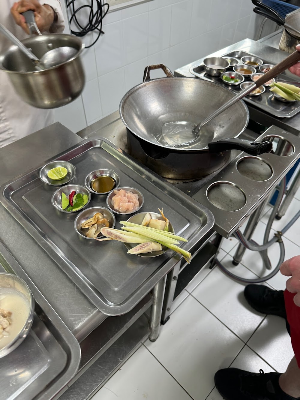 Chef Leez Cooking Class And Market Tour