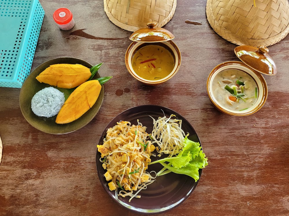 Da’s Organic Farm Hut Thai Cooking School