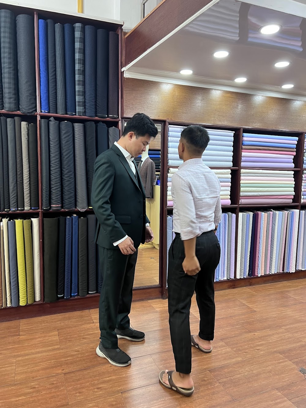 Giri’s Custom Tailor