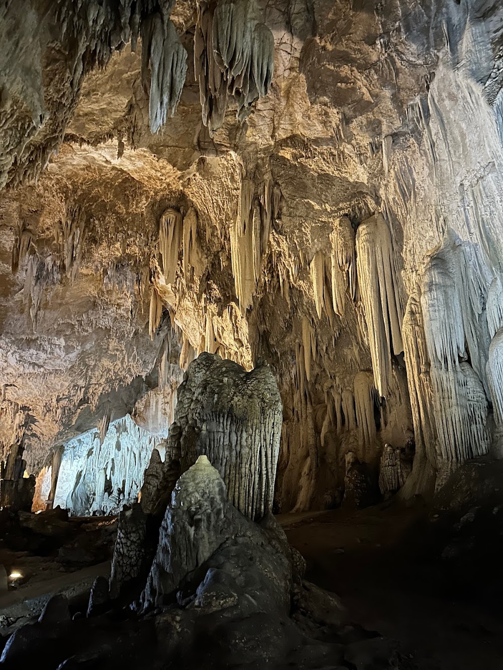 Khao Chang Lon Cave