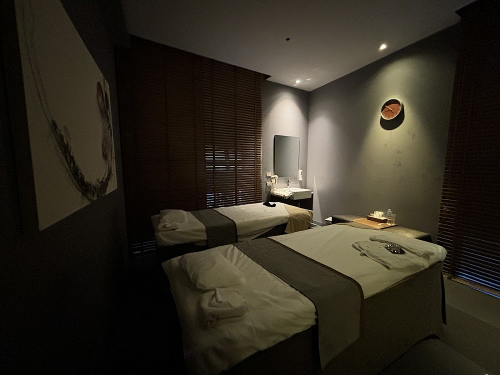 Let’s Relax Spa : Siam Square 1